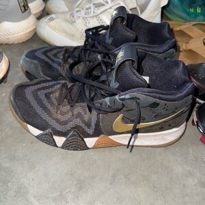 Nike Kyrie 4 Pitch Blue